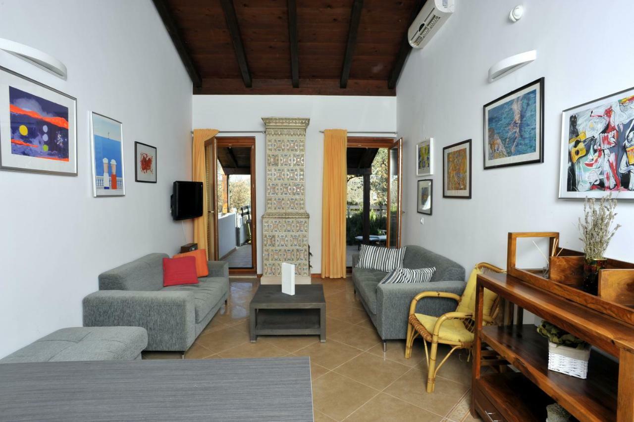 Holiday House Lena Пореч Екстериор снимка