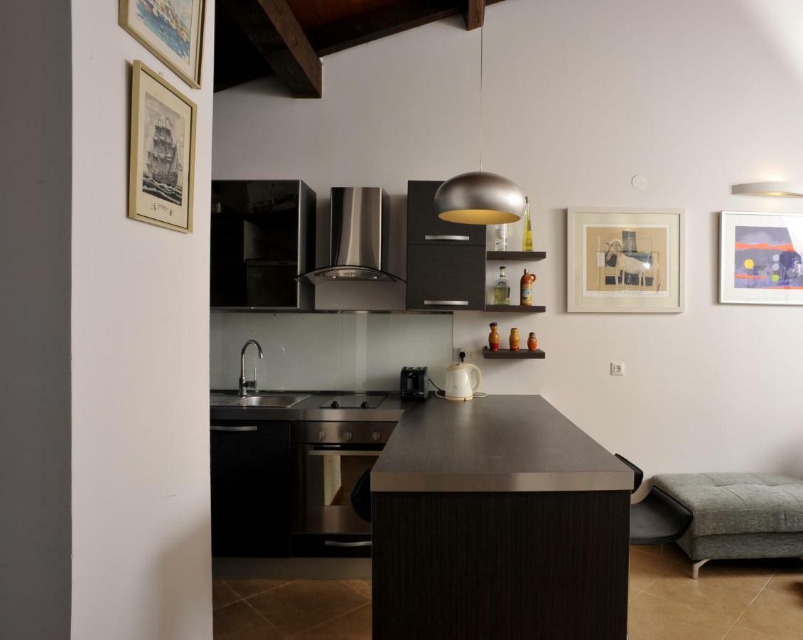 Holiday House Lena Пореч Екстериор снимка